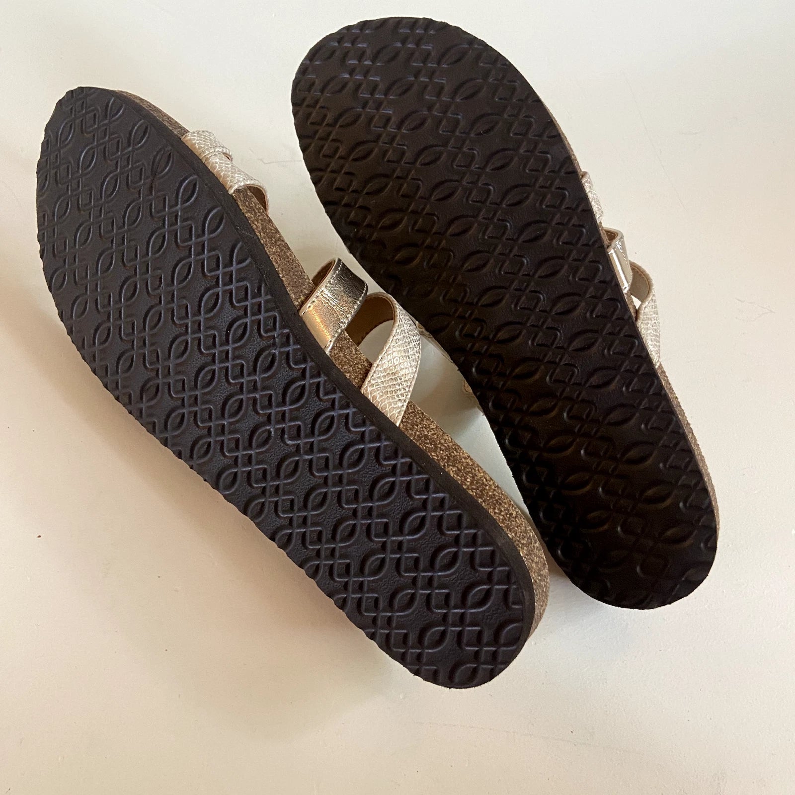 Makalu California Womens Sandals Olivia  Slip On Slides Size 10 Metallic Flats