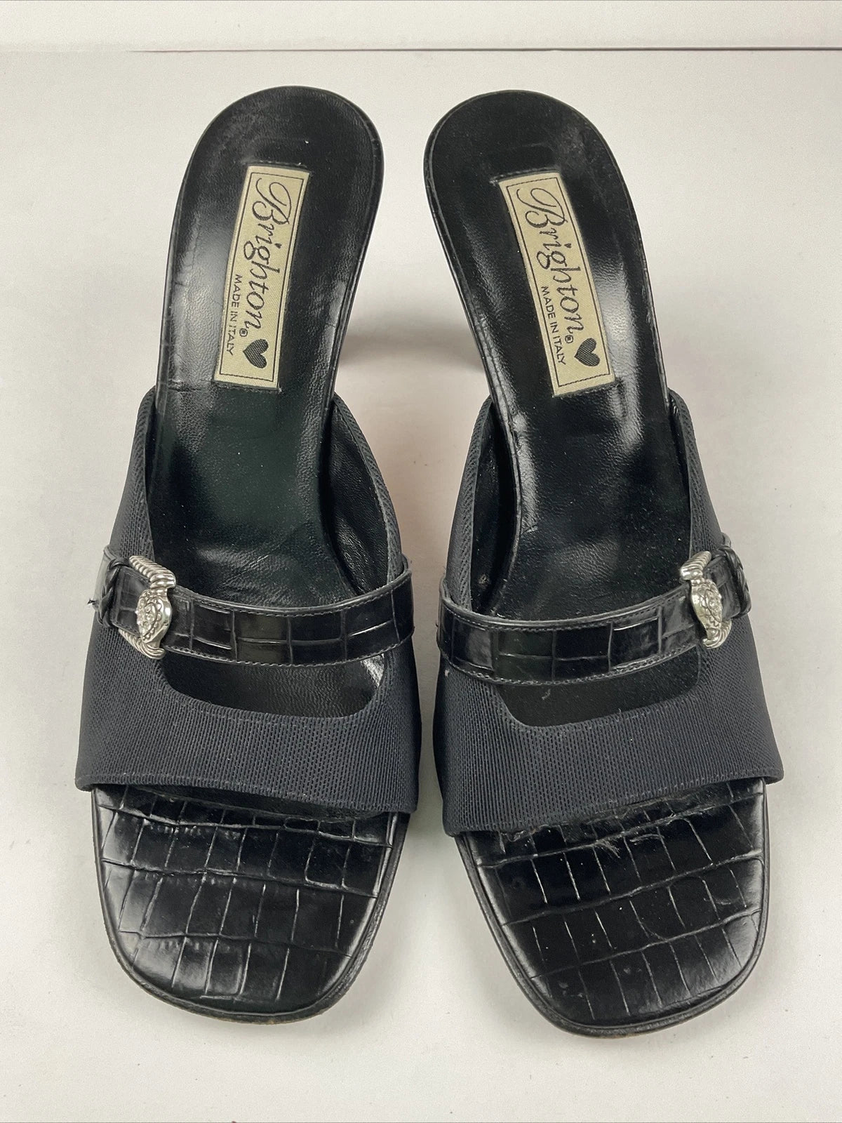 BRIGHTON Shoes Women's Size Black Heart Buckle Strap RENEE Heels Sandals 8.5M