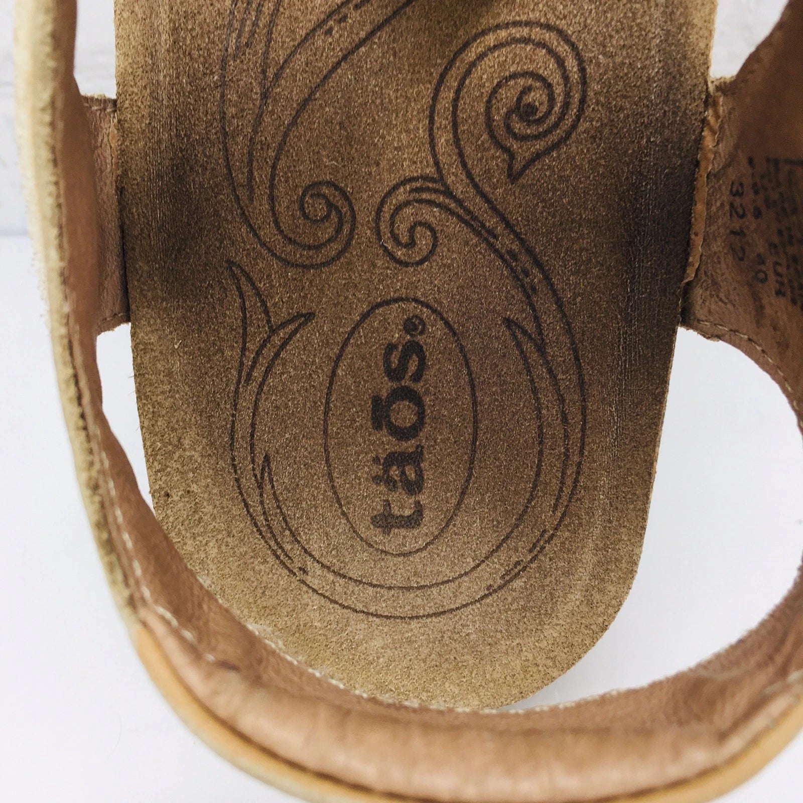 Taos Wedge Sandals Women's 9/40 Tan Leathe Gladiator Strappy Comfort Casual