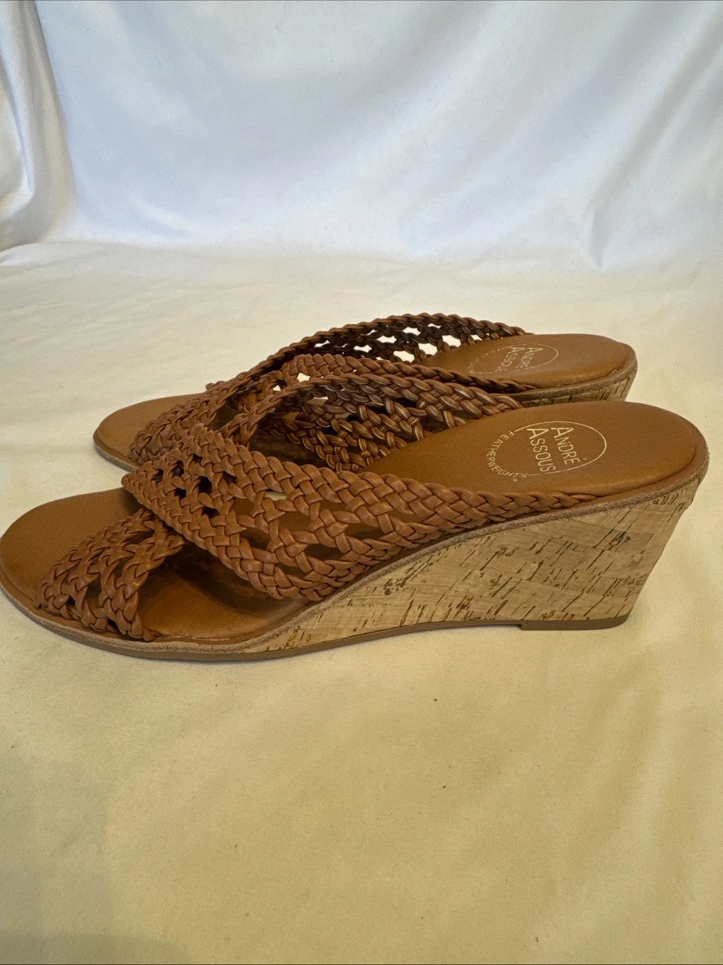 André Assous Bryana Women’s Woven Wedge Sandals Brown Size 8 M NWOT