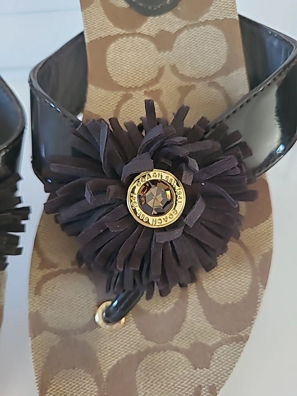 Coach Suki Fringe SZ 6B Sandals Flower Signature Thong Flip Flop Brown Y2K Style