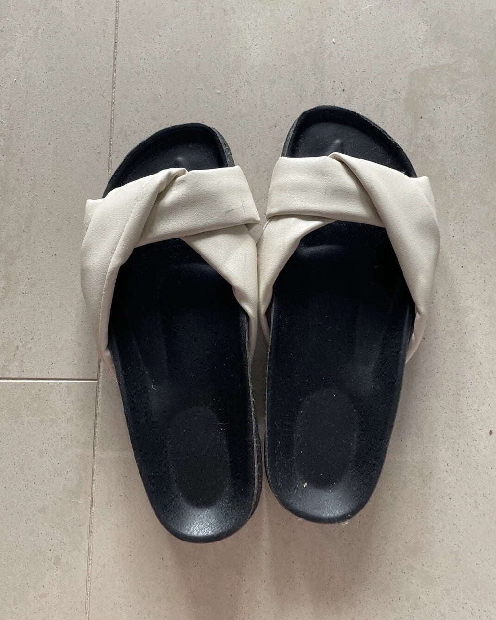 Dazie White Knot-Style Nordic Flats Shoes