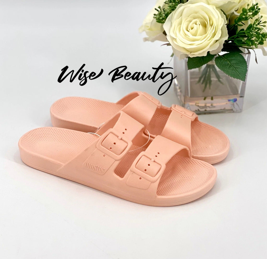 Freedom Moses Slide Sandals Women’s Size 10-10.5 Comfort Shoe Peach Baby