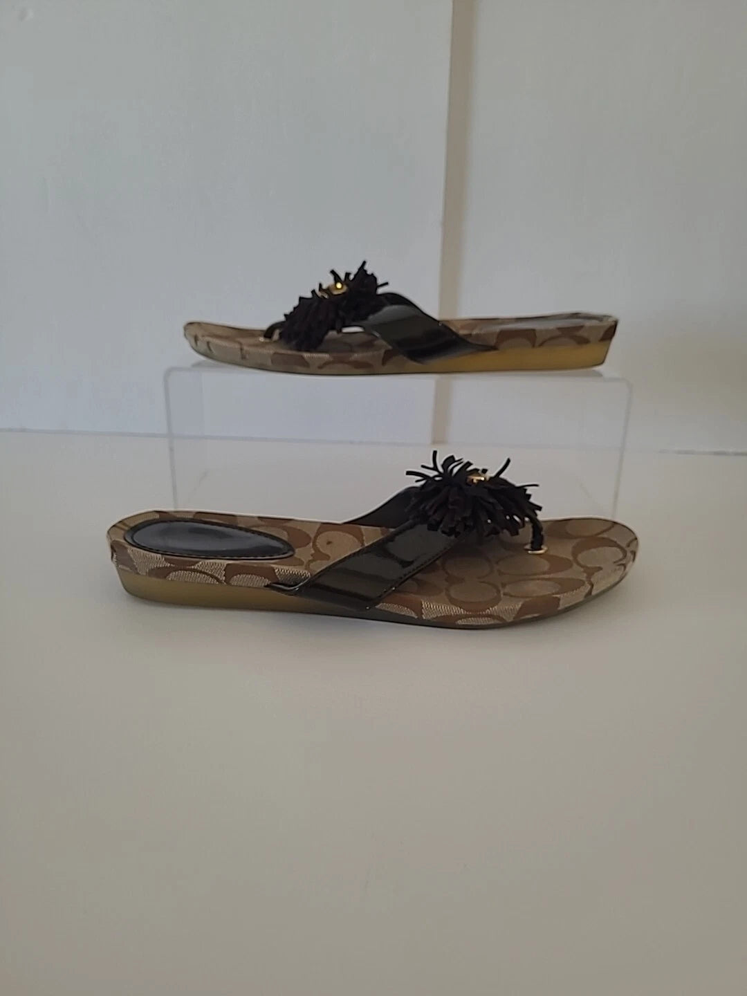 Coach Suki Fringe SZ 6B Sandals Flower Signature Thong Flip Flop Brown Y2K Style