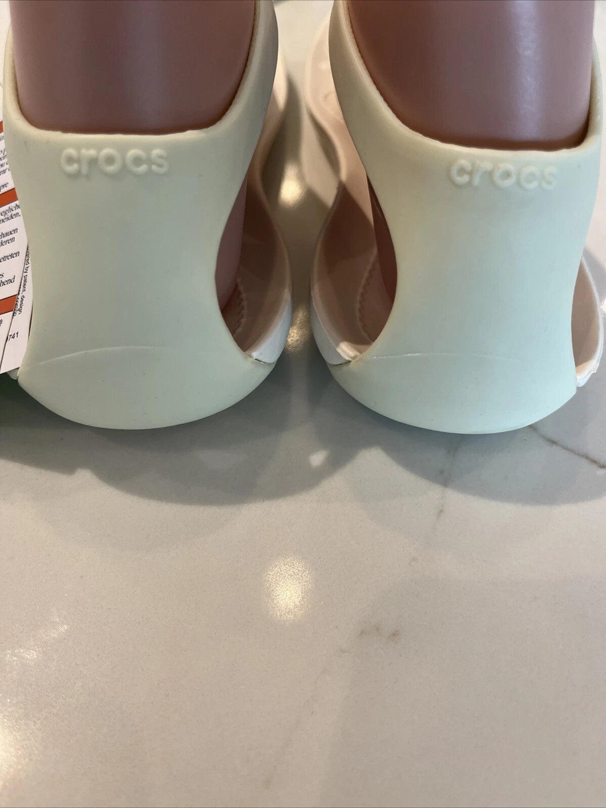 CROCS Women 9 Sexi Flip Flop Thong PALE YELLOW WHITE Serena Sandals NEW NWT