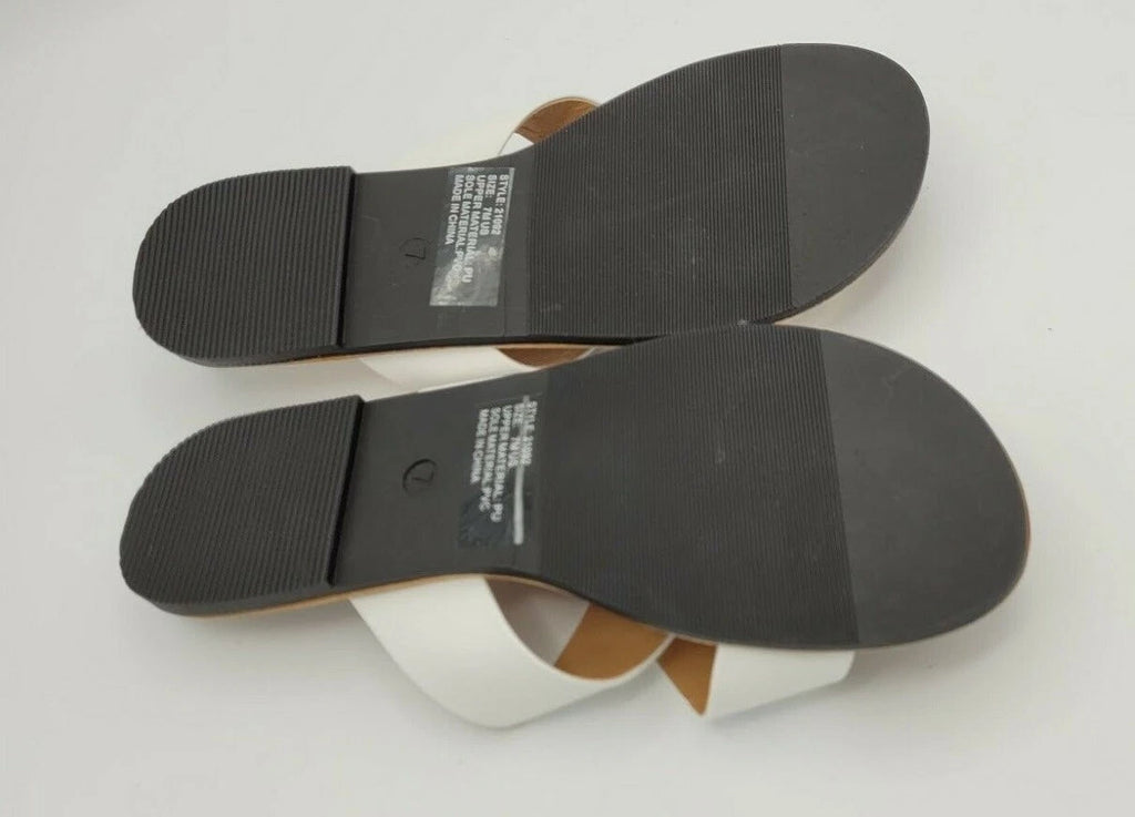 Charlotte Russe White Sandals Flat New Size 7 M Style 21092 New