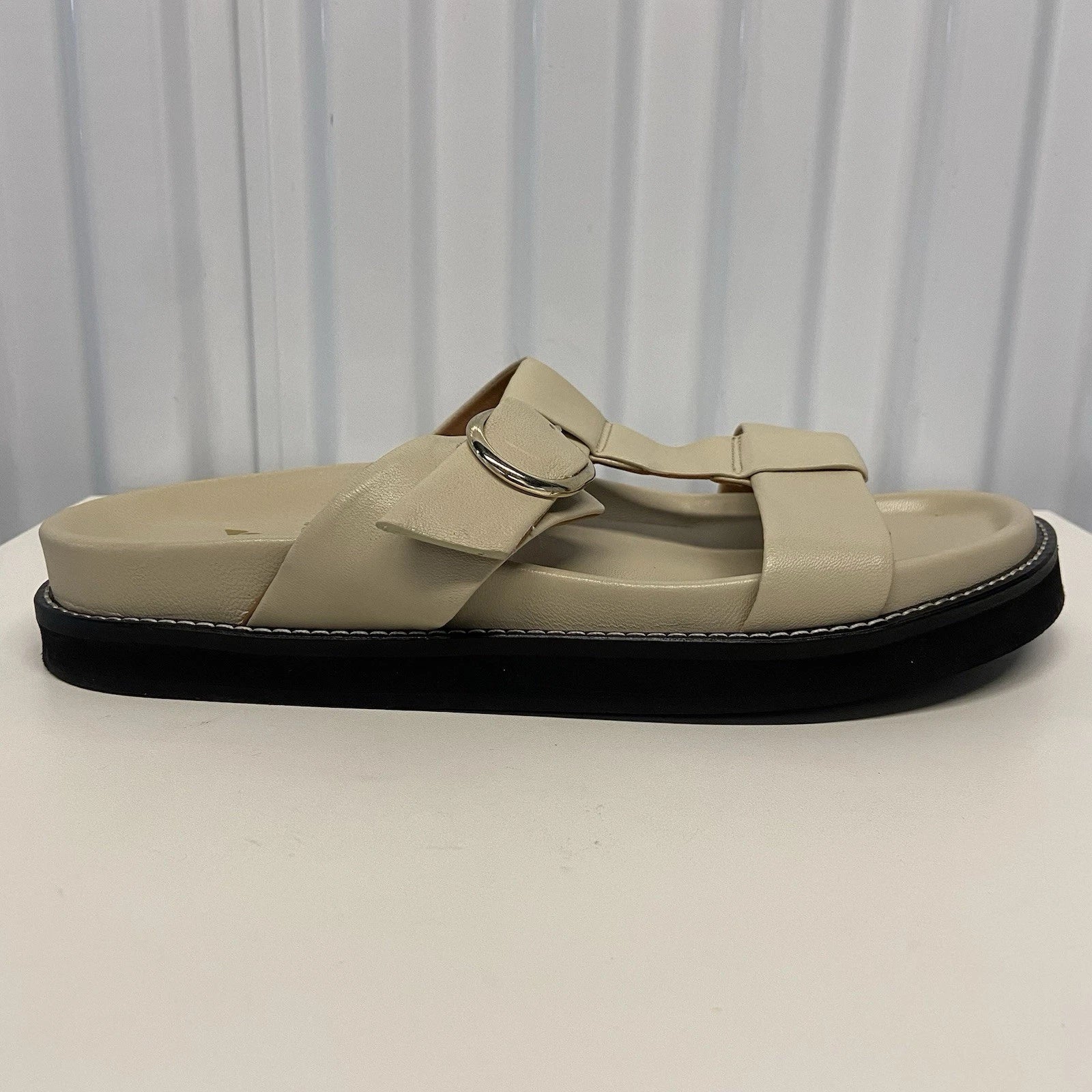$250 Bobbies Paris Fajar Beige Leather Flat Sandals Slides Women’s US 10.5/FR 41