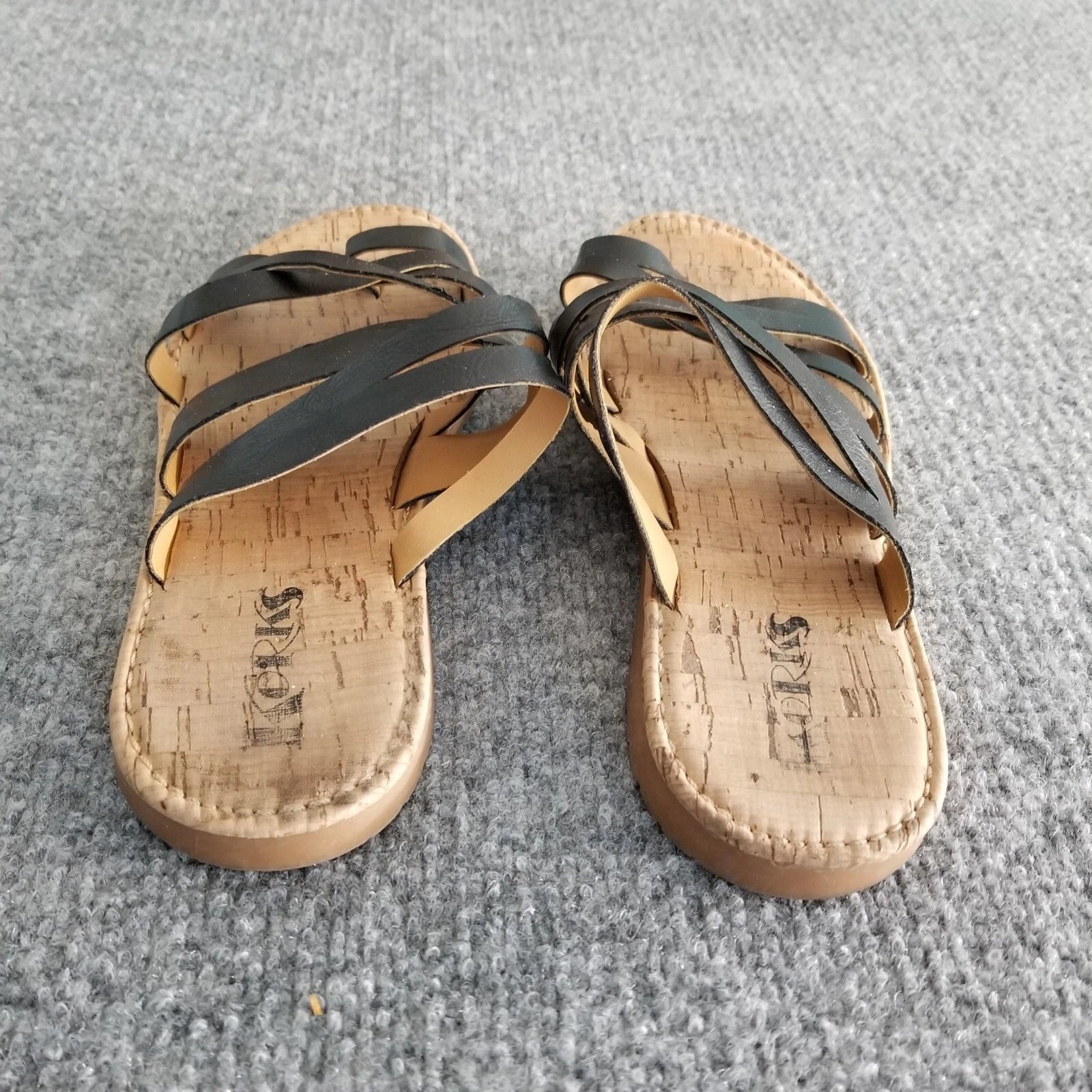Korks Women US 9M Strappy Sandals Solid Black Straps with Beige Soles Slides *