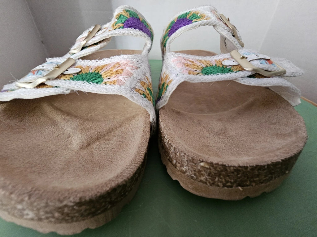 Dirty Laundry Crochet Sandals Women Sz 9 Slip On Shoes Boho Cute Hippie  Flat