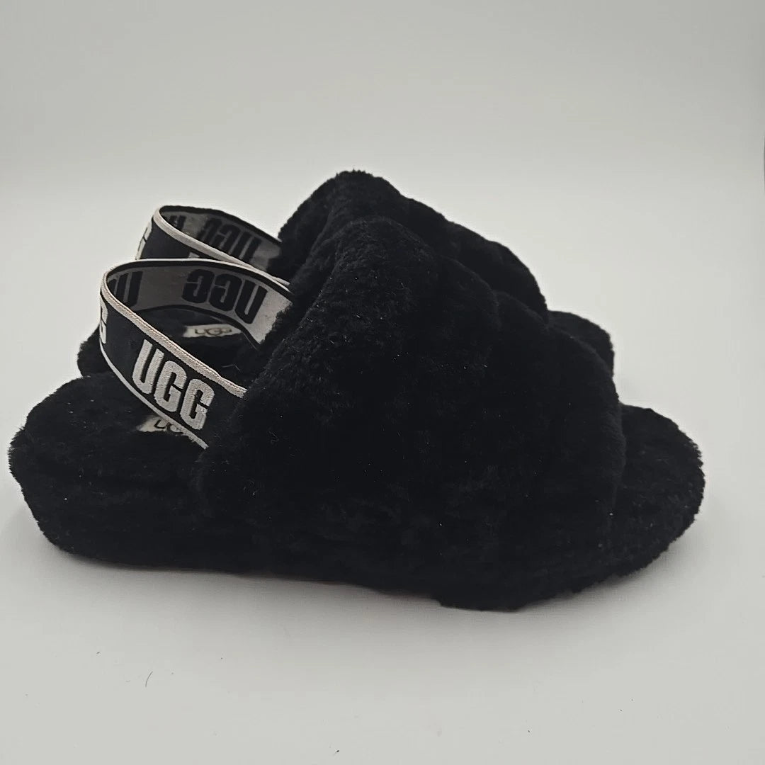 UGG Fluff Yeah Slides Size 8 Black Sandal Slipper Cozy Casual Everyday Fluffy