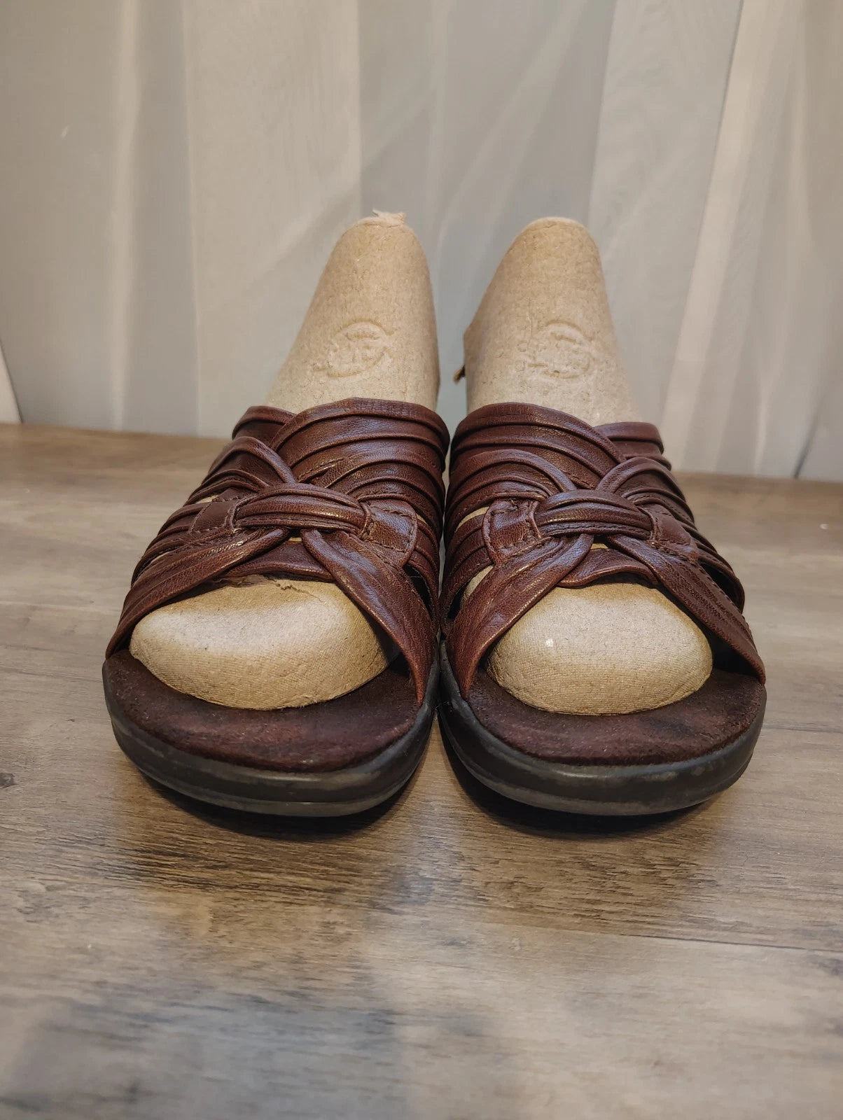 Baretraps Women's Sz 9 Jolan Style Slip On Sandals Brown Low Heel