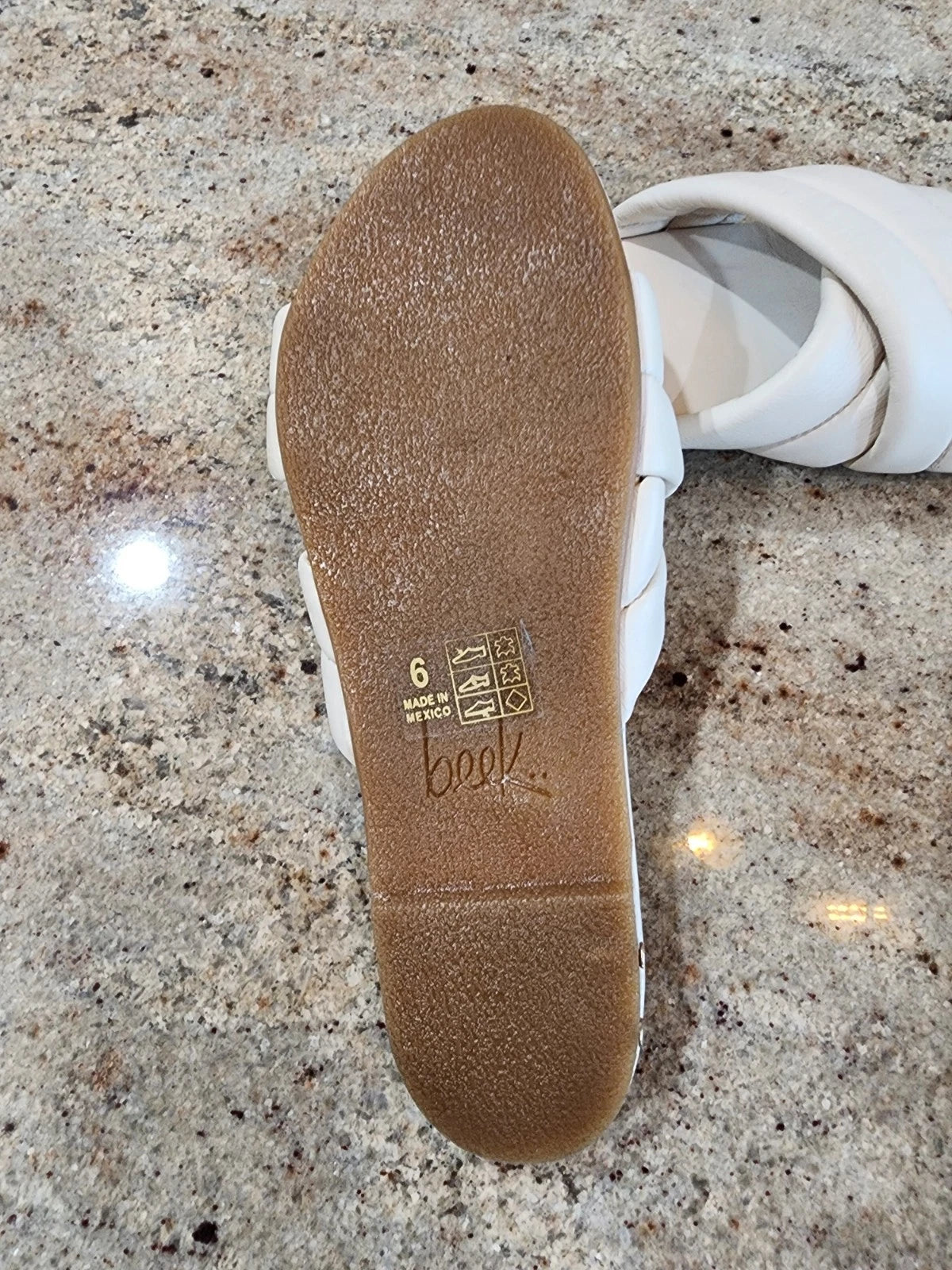 New Women's BEEK Surfbird Eggshell Leather Slide Sandals Size 6
