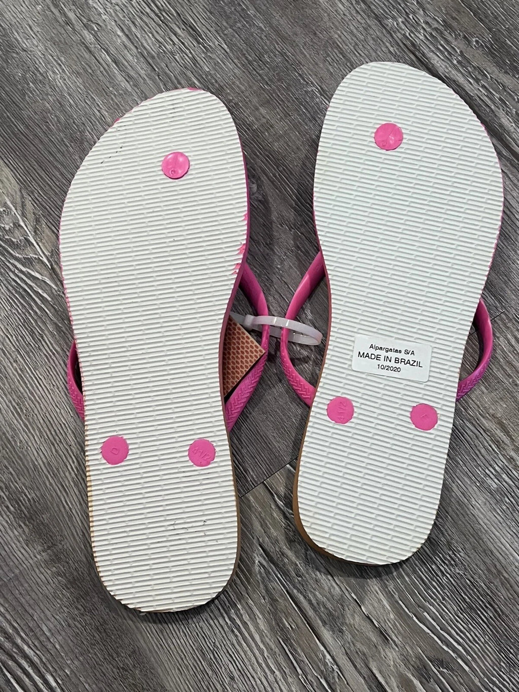 NWT Havaianas Women Pink Yellow Ombré Slim Style Brazil Flip Flop Sandals 11/12