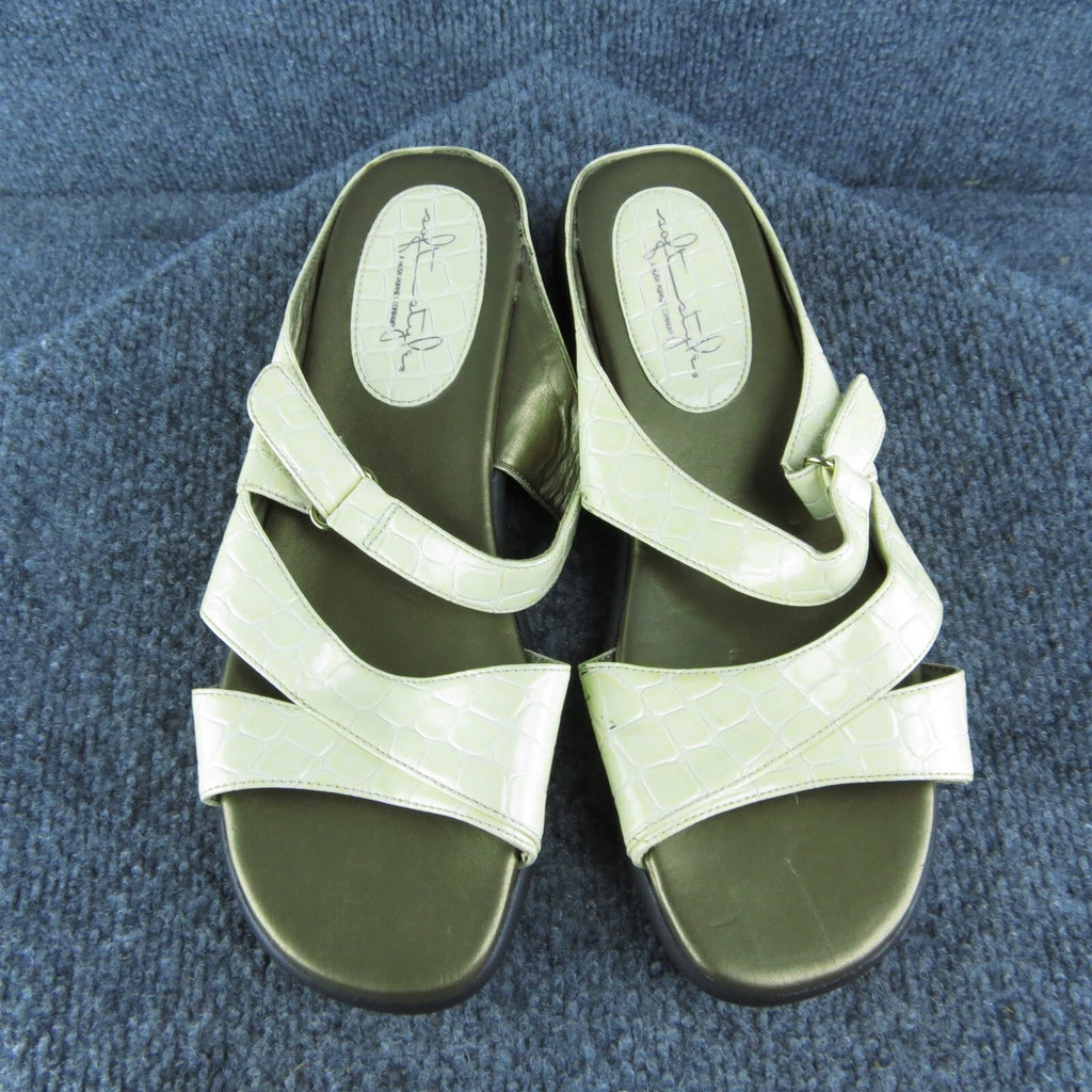 Soft Style  Women Slide Sandal Shoes Size 7.5 Wide Beige Synthetic