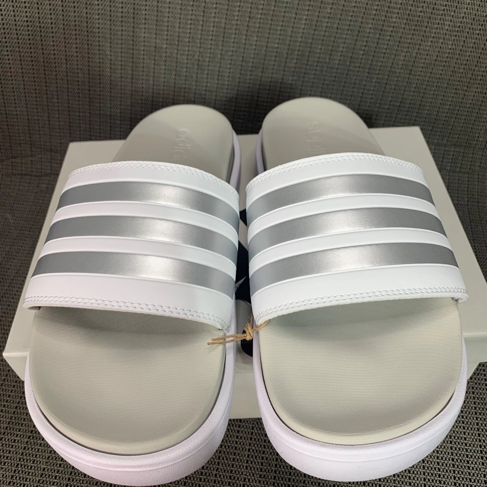 Adidas Adilette Womens Size 8 White/Silver Platform Slides fashionable footwear