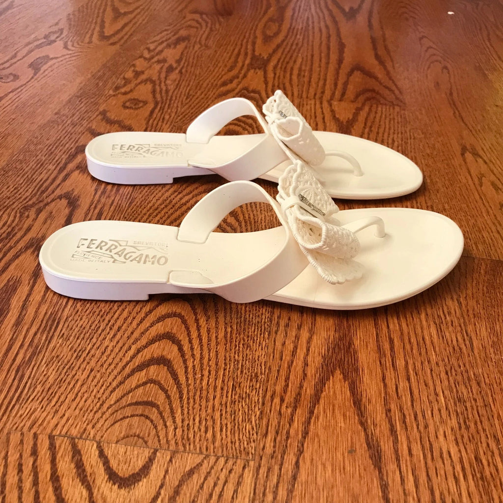 Salvatore Ferragamo Bali Jelly  Sandals Womens 6 Ivory White Rubber Flip Flops