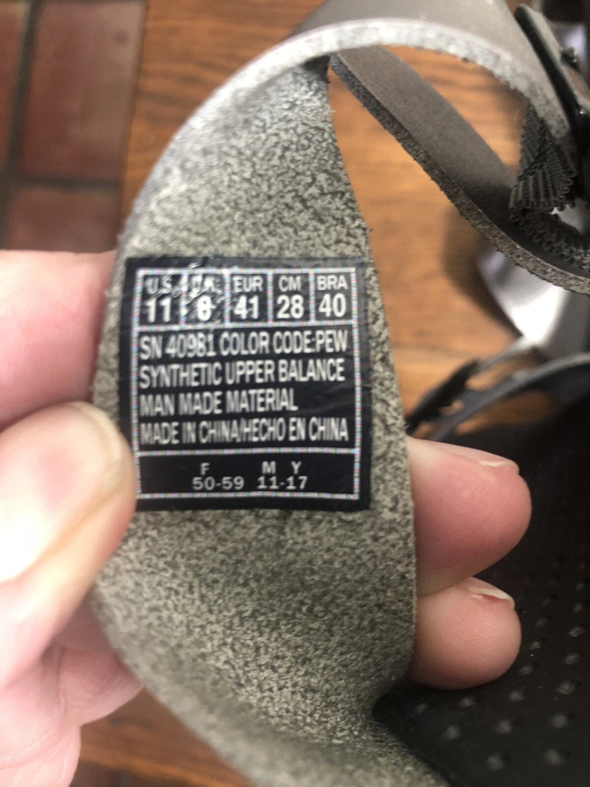 SKECHERS Outdoor Lifestyle Silver Faux Leather Toe Sandals SIZE 11 Women