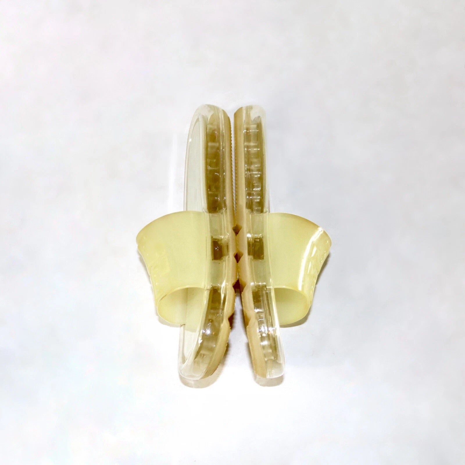 Tory Burch Bubble Jelly Slide Sandals in Cream Size: 8 MSRP: $188
