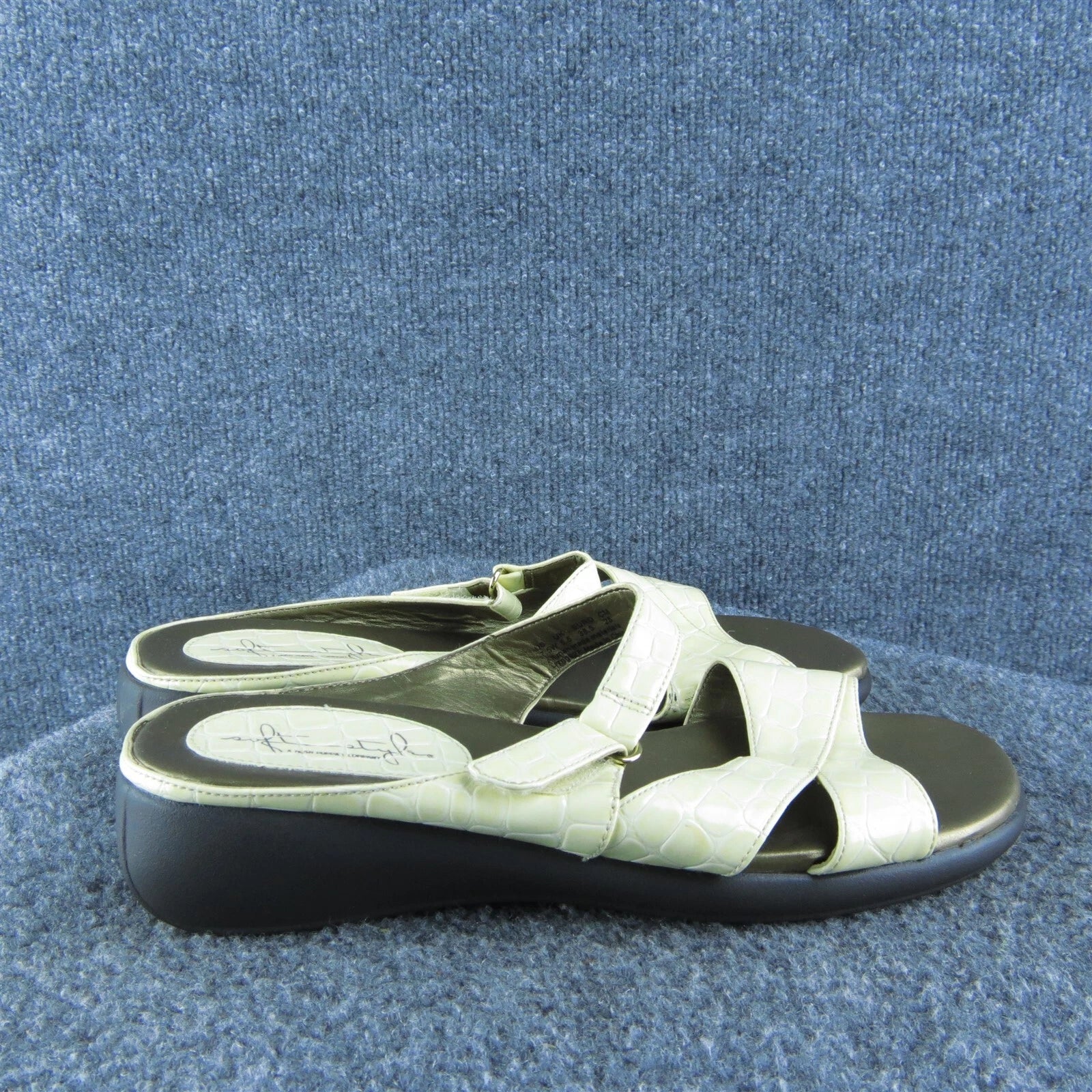 Soft Style  Women Slide Sandal Shoes Size 7.5 Wide Beige Synthetic