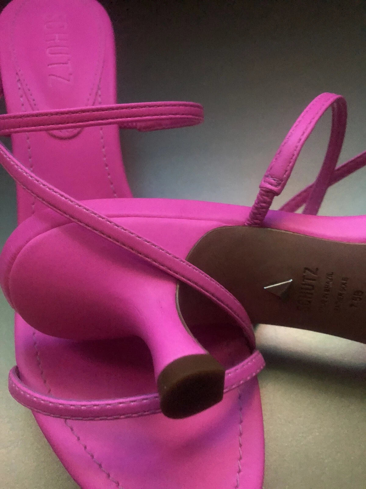 NIB SCHUTZ Evenise Napa Leather Kitten Heel Strappy Sandals In Neon Pink 7.5 (7?