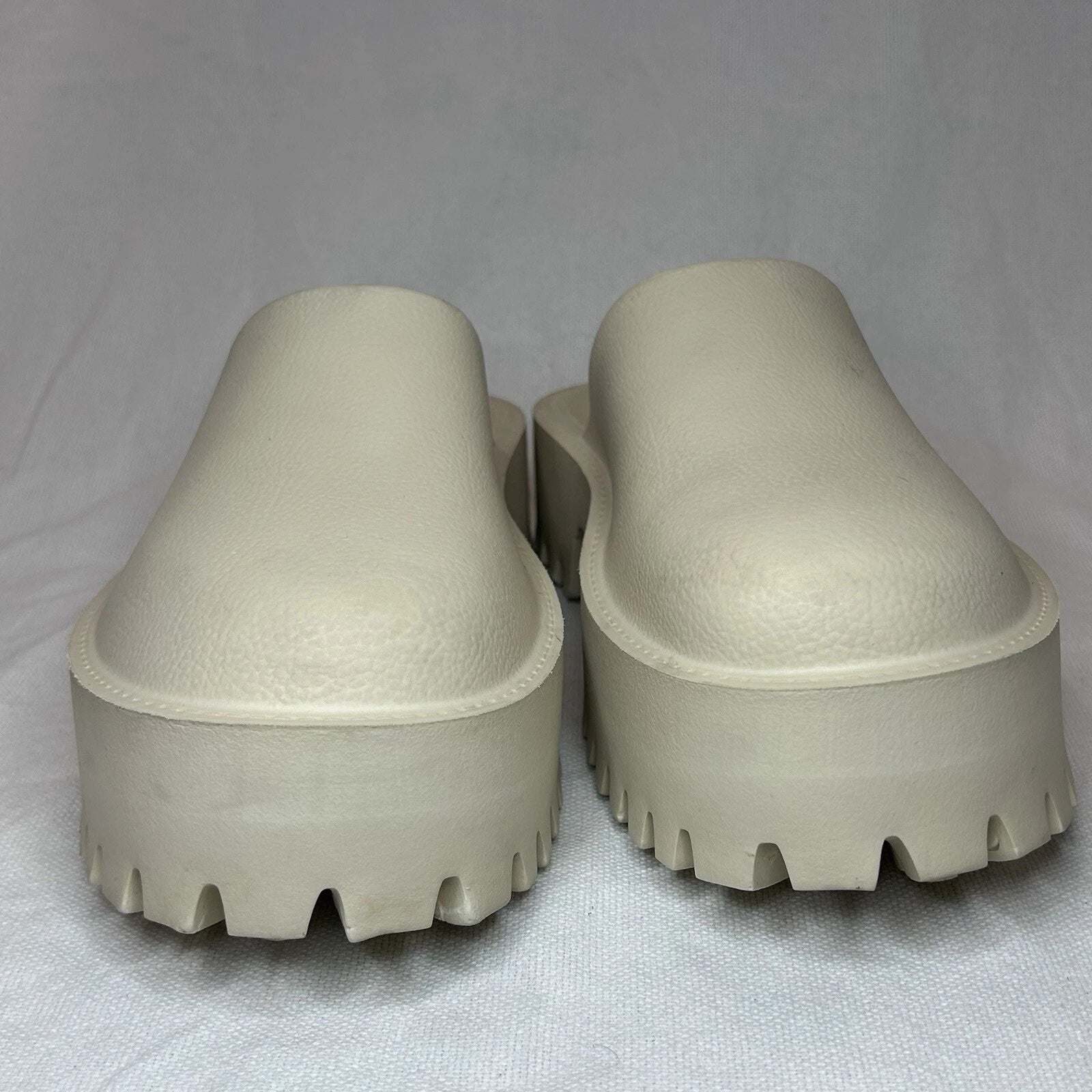 JEFFREY CAMPBELL Bae Platform Mules Beige Slide Y2K Chunky Clogs Women’s Size 10
