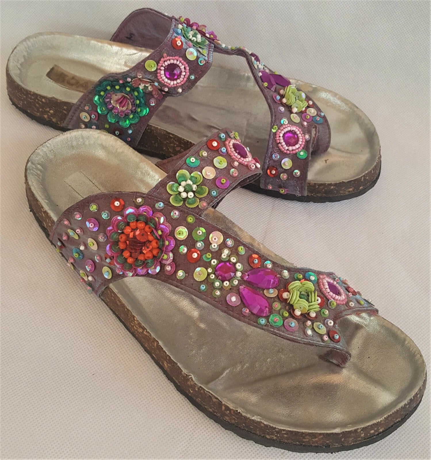 Koan Womens Slip On Thong Flat Sandal Silver Embellished Sz 7.5