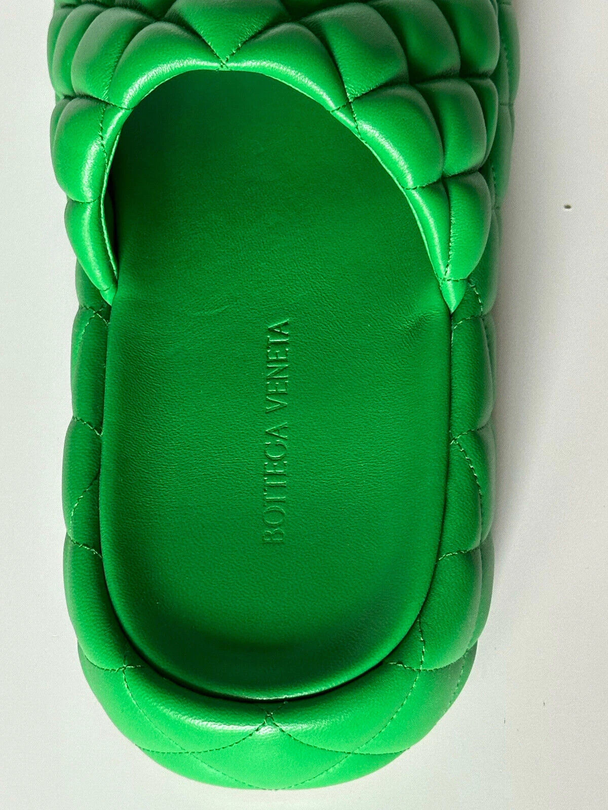 NIB $1450 Bottega Veneta Green Quilted Leather Padded Sandals 9 US 708885 3708