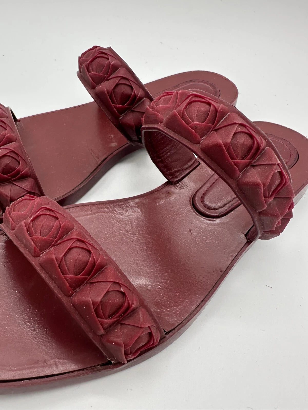 Stuart Weitzman Women's Sandal Size US 5 Rosita Dusty Red Rose Rubber Slide