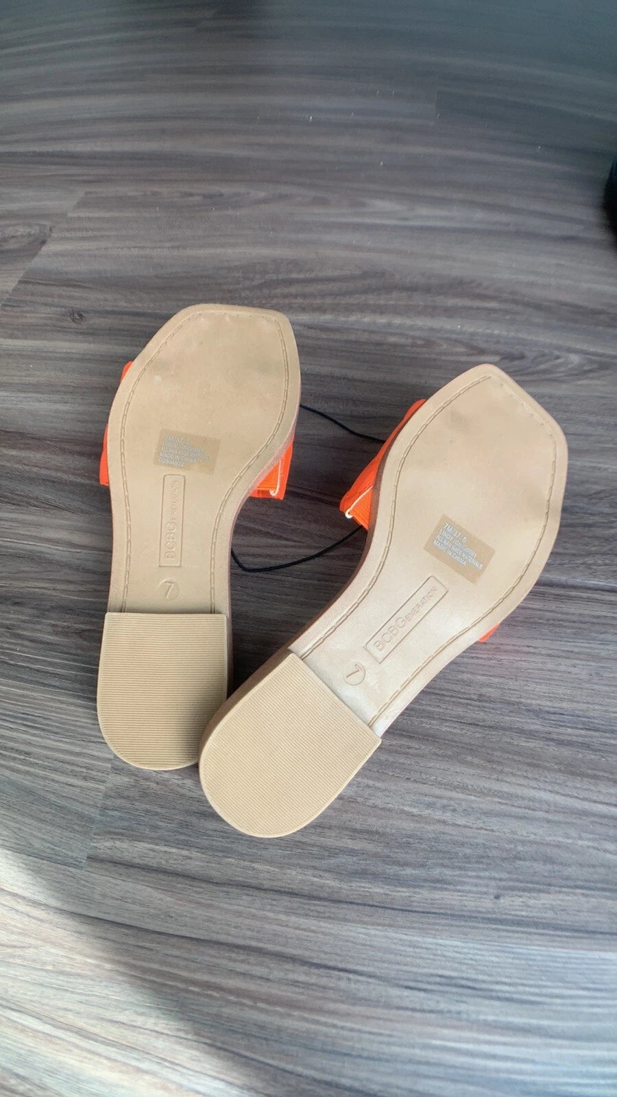 Sale!! $79 BCBGeneration Slide Lindy Sandal  Spicy Orange size 7 (37.5)