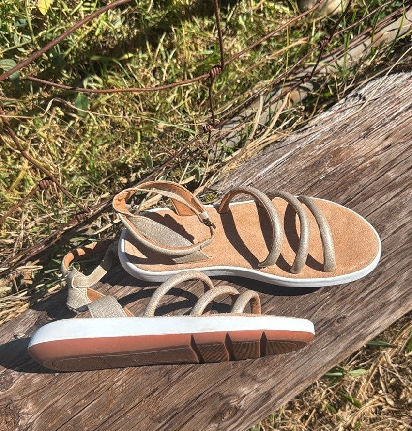 Clarks Jemsa Style Slide Sandal  Champagne gold leather Size 8