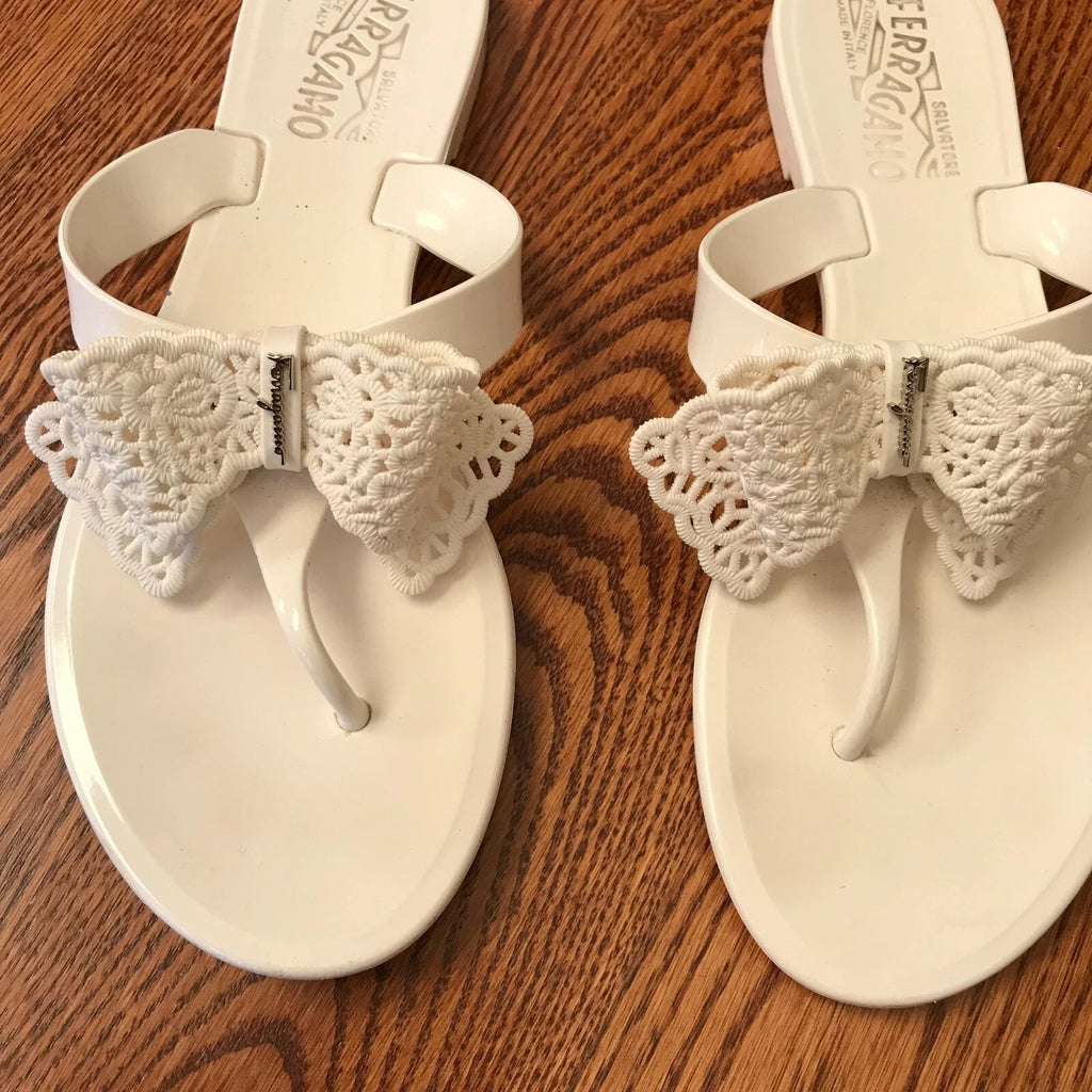 Salvatore Ferragamo Bali Jelly  Sandals Womens 6 Ivory White Rubber Flip Flops