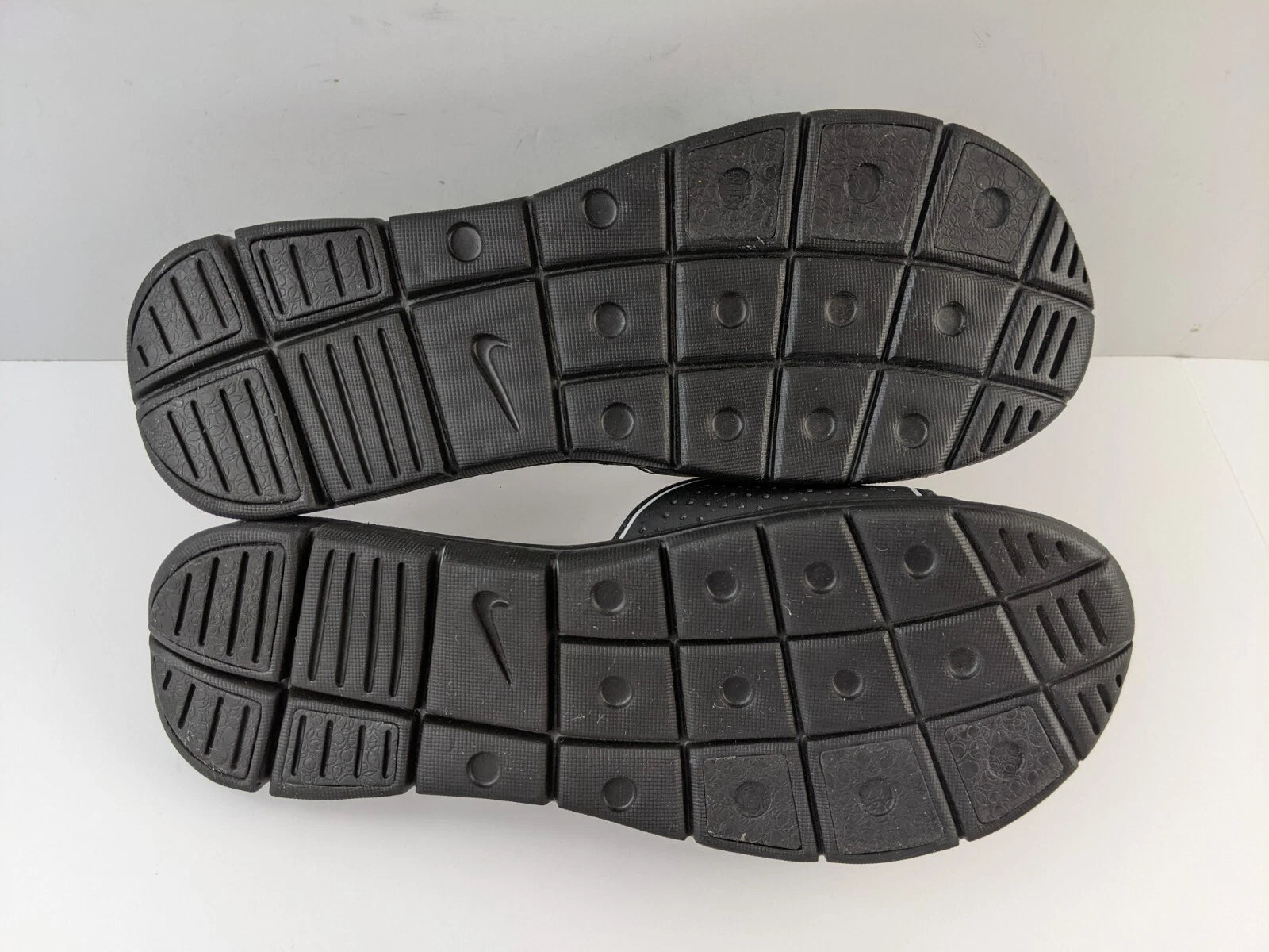 Nike Women Comfort Footbed US 10 Black Sandal Slide Slip On Hook Loop Shoe