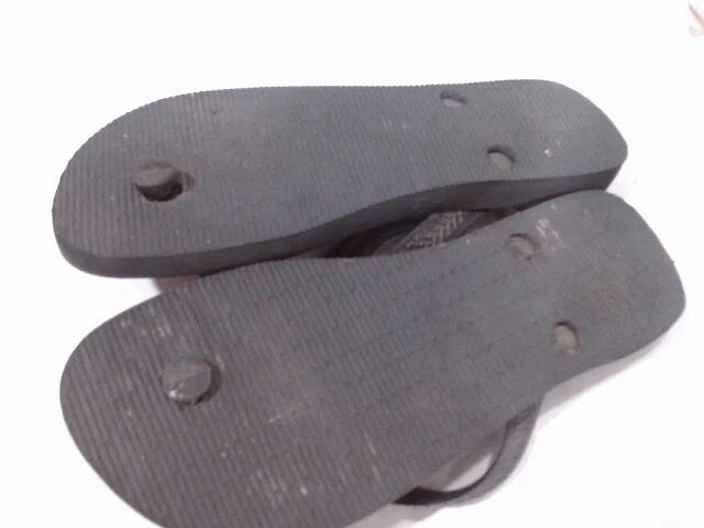 UsedGood_Havaianas Top Flip Flops for Women - Summer Style Sandals -_Black_Sz7-8
