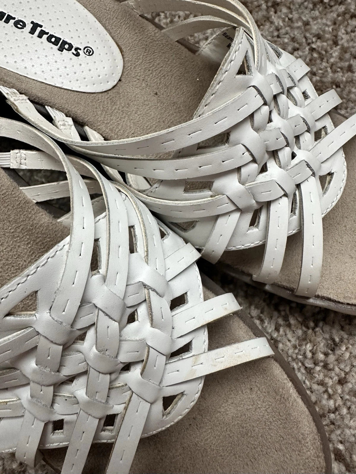 Bare Traps Weave Design Leather Slide On Mules/Sandals - 6M White