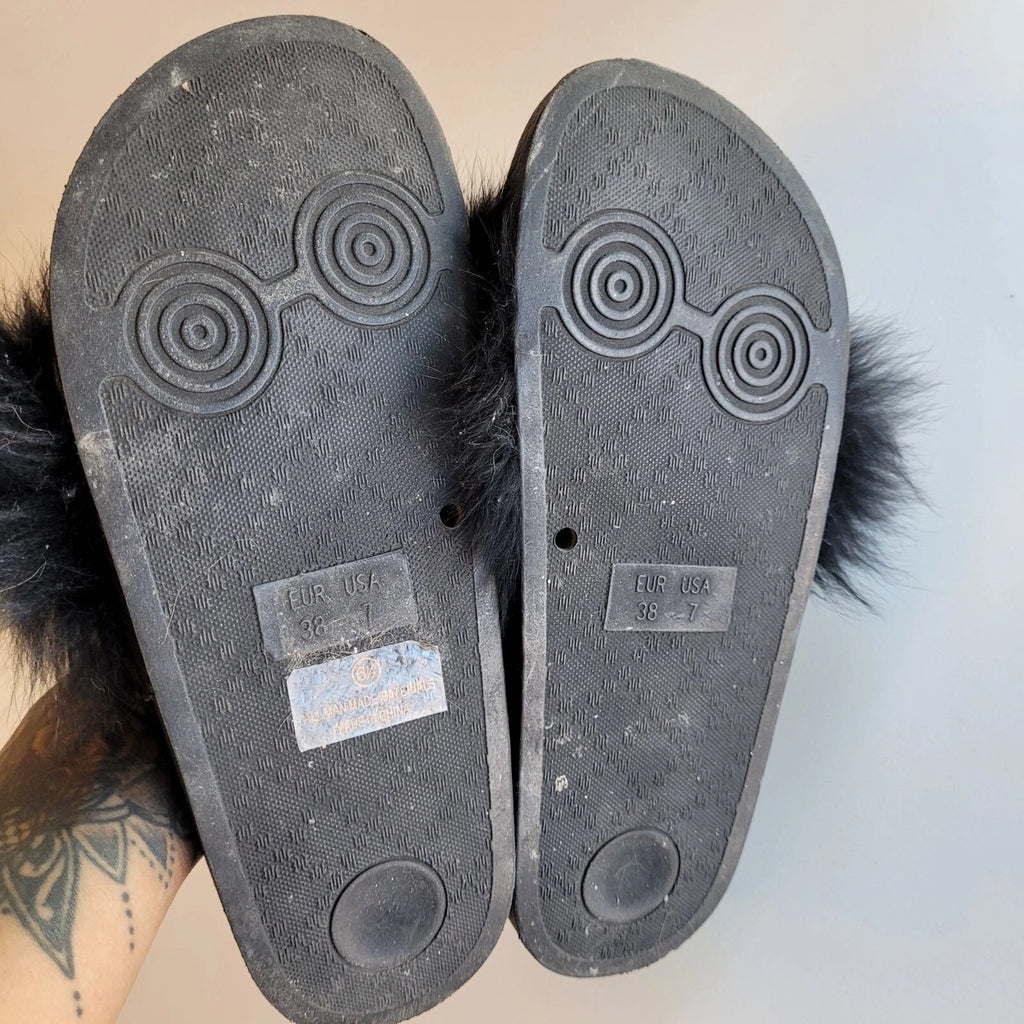 Fashion Nova Black Faux Fur Fluffy Slip on Sandals Women's Size 7