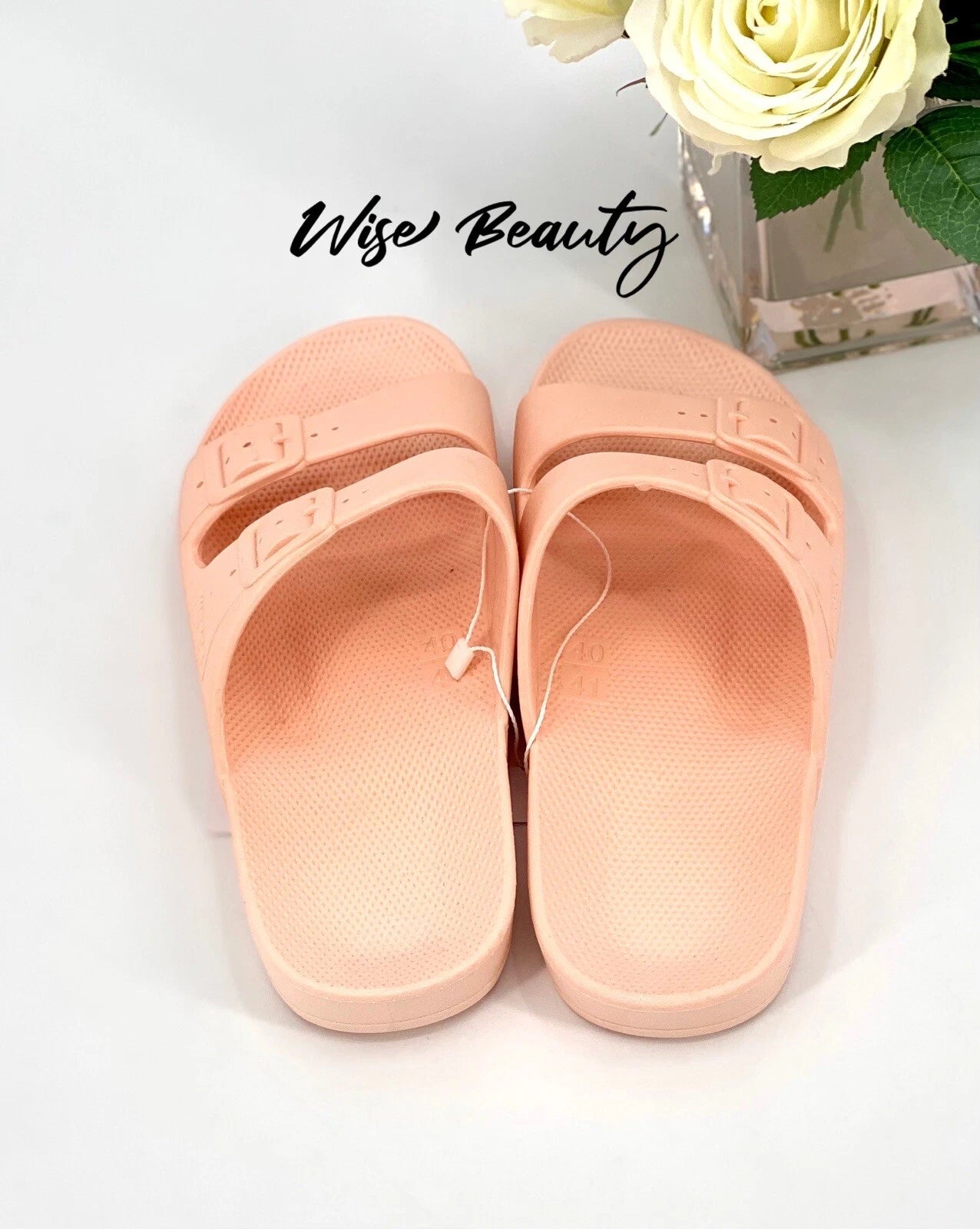 Freedom Moses Slide Sandals Women’s Size 10-10.5 Comfort Shoe Peach Baby
