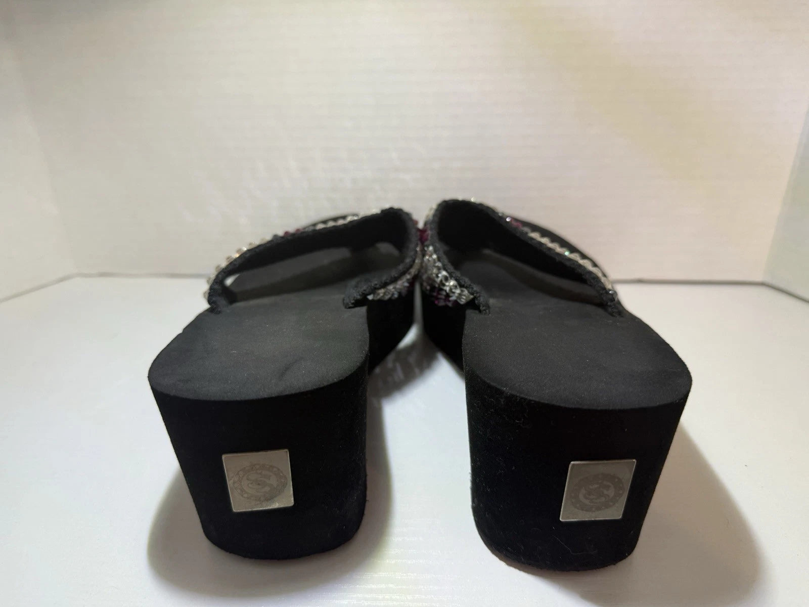 Bedazzled Crystal Y2K Black Flip Flop Wedge Pink And Black Women’s SZ 8