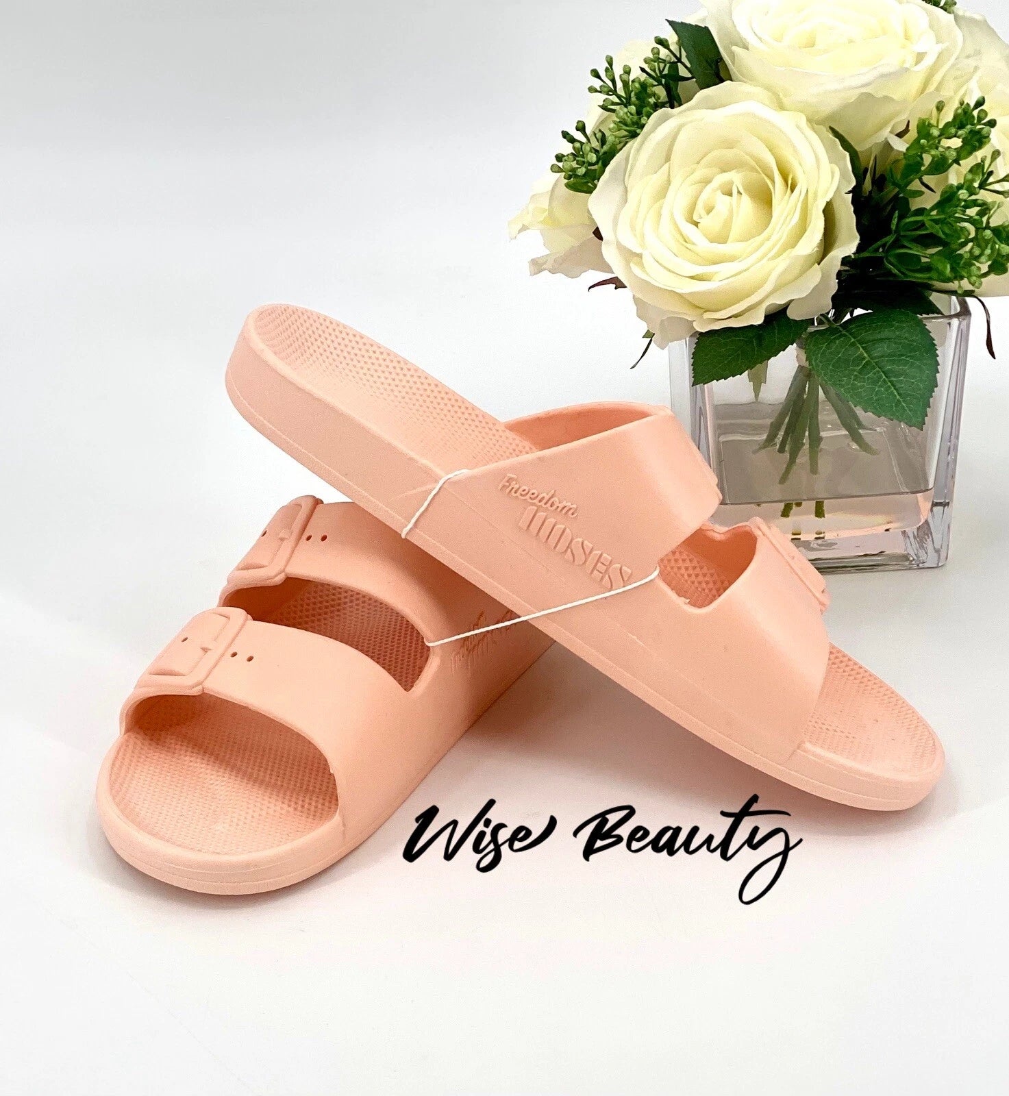 Freedom Moses Slide Sandals Women’s Size 10-10.5 Comfort Shoe Peach Baby