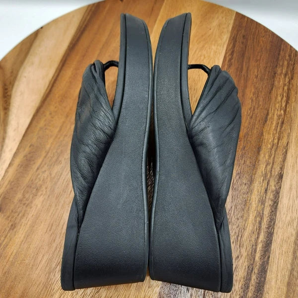 Vionic Arabella Thong Wedge Sandals 11 Black Leather Flip Flop Platform Support