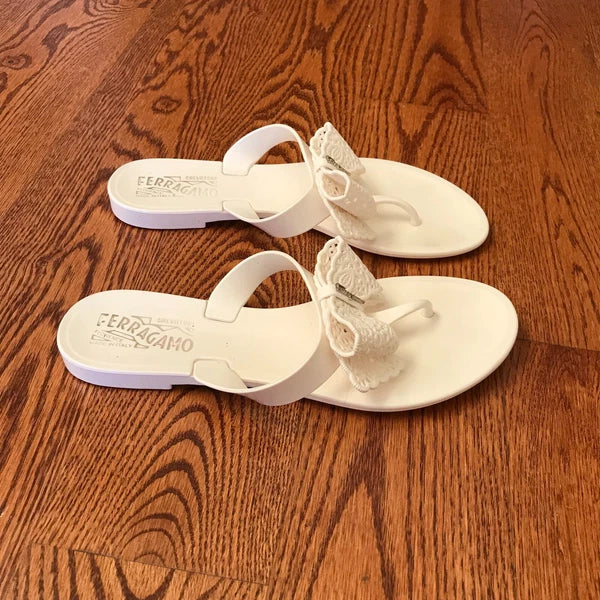 Salvatore Ferragamo Bali Jelly  Sandals Womens 6 Ivory White Rubber Flip Flops