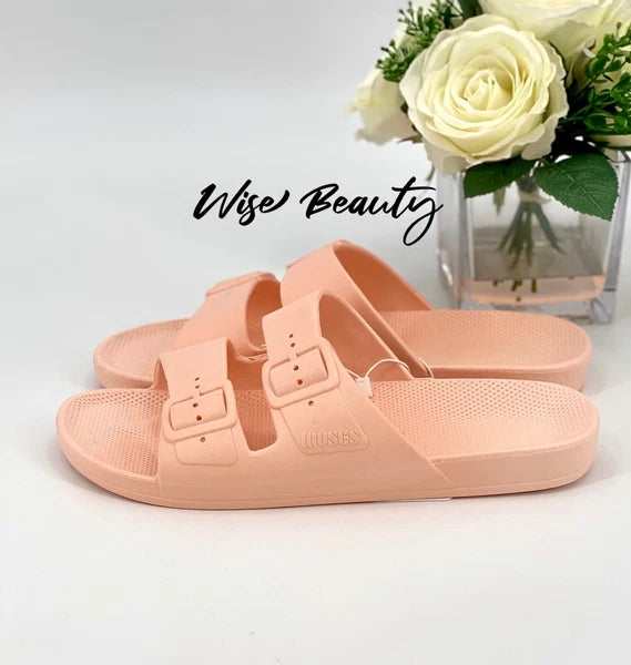 Freedom Moses Slide Sandals Women’s Size 10-10.5 Comfort Shoe Peach Baby