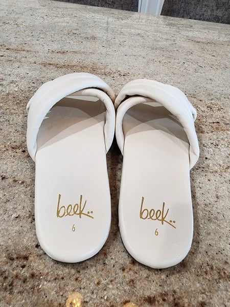 New Women's BEEK Surfbird Eggshell Leather Slide Sandals Size 6