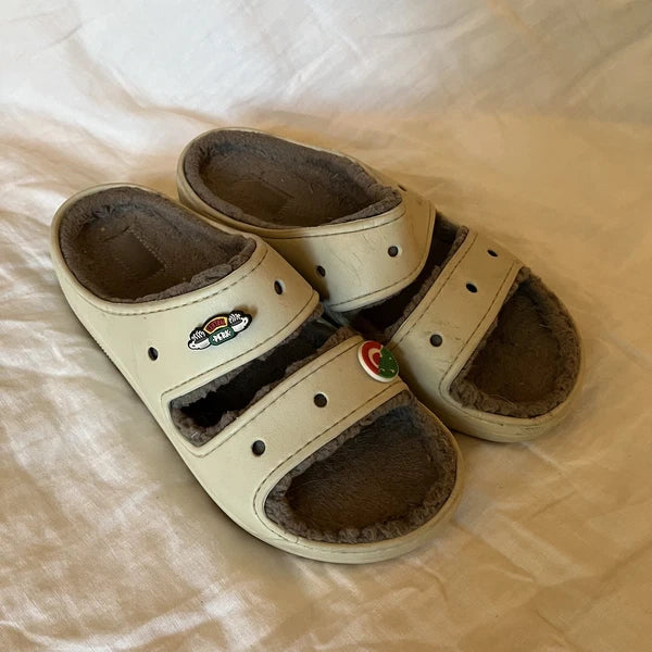 Crocs Classic Cozy Sandals Faux Fur Lining Unisex Men Sz 10 Women 12 Beige Gray