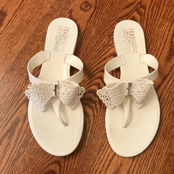 Salvatore Ferragamo Bali Jelly  Sandals Womens 6 Ivory White Rubber Flip Flops