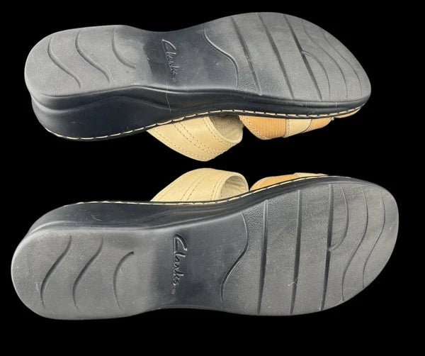 Clarks Bendables Sandals Women's Sz 10m Tan & Cream Leather Open Toe Hook/Loop