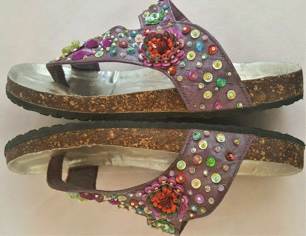 Koan Womens Slip On Thong Flat Sandal Silver Embellished Sz 7.5