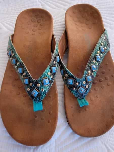 Vionic Womens 7 Floriana Jewel Teal Snake Print Turquoise Sandals Flip Flops