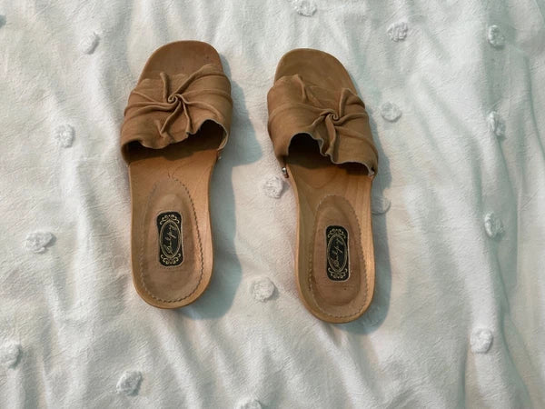 SALPY Handmade Shoes Beige Leather Wooden mule Womens size 7.5  Style Anna