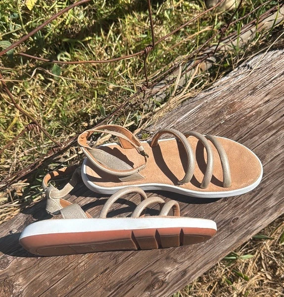 Clarks Jemsa Style Slide Sandal  Champagne gold leather Size 8