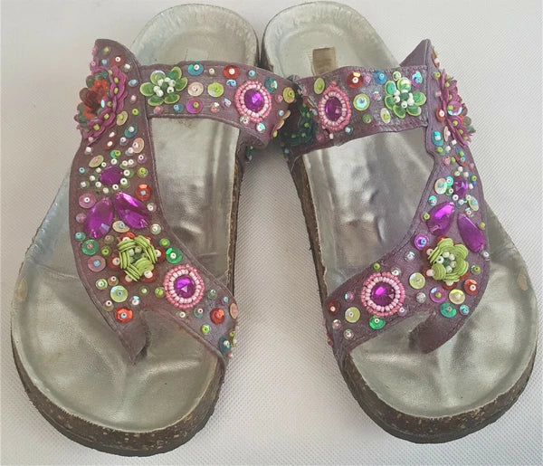 Koan Womens Slip On Thong Flat Sandal Silver Embellished Sz 7.5